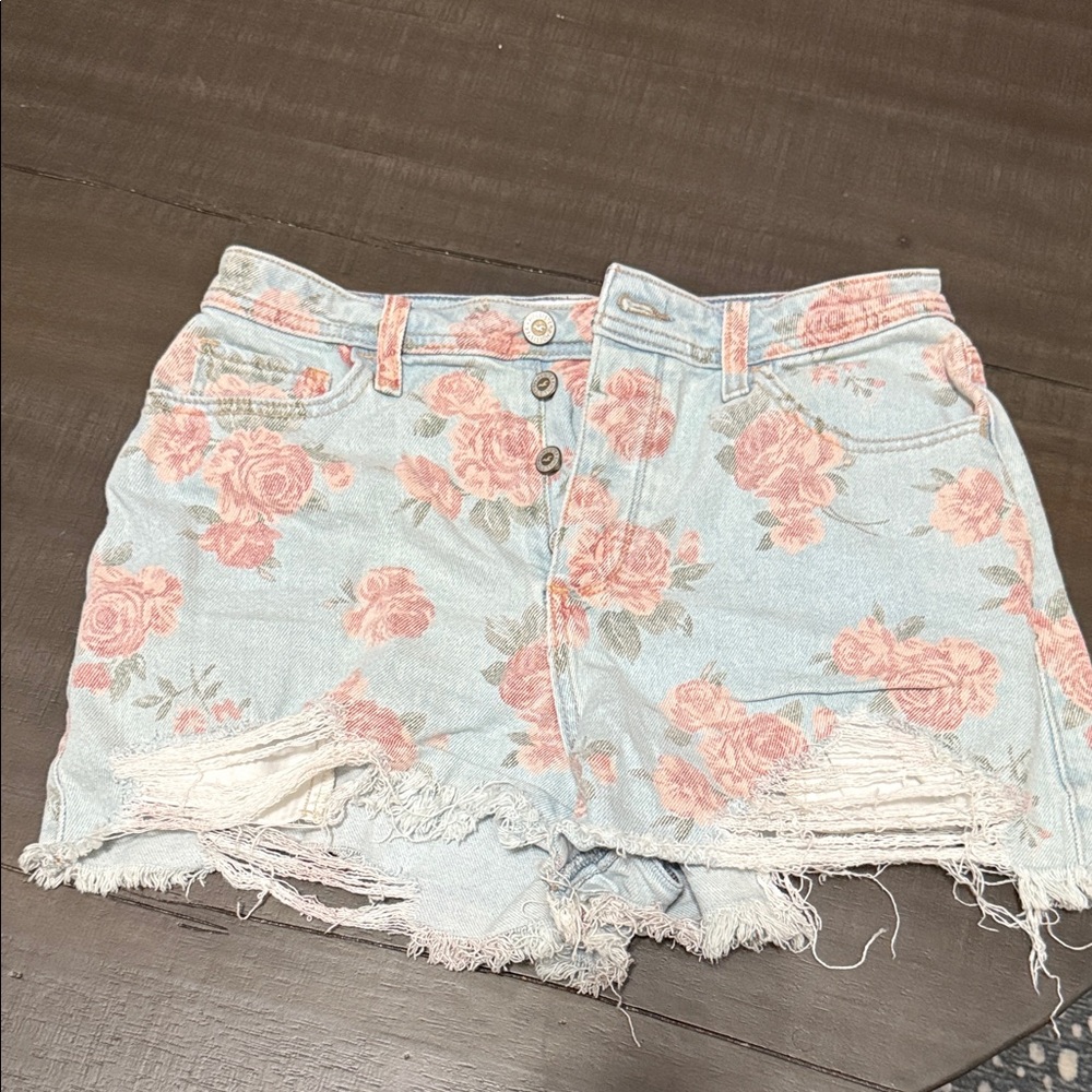 Hollister Floral High Waist Shorts - Light Blue and Pink